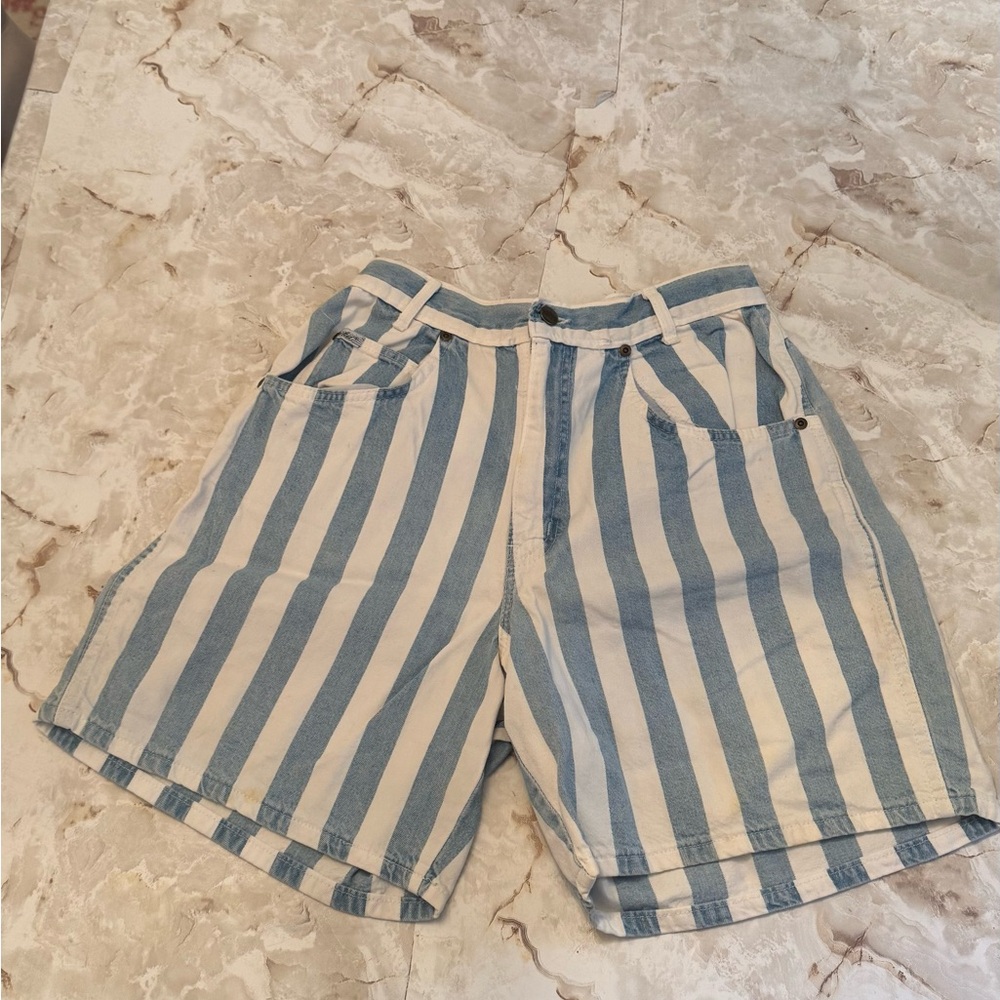 chic Blue and White Striped High-Waist Shorts